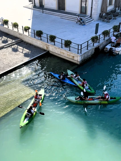 Peschiera del Garda in Canoa: Tour Storico tra le Mura Veneziane 0